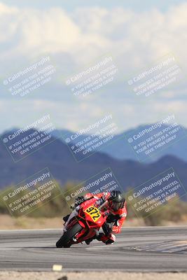 media/Nov-16-2025-Race Pace (Sun) [[8c5fa54630]]/Non Verified Riders (1st 20 Minutes)/5-Turn 15 (110pm)/